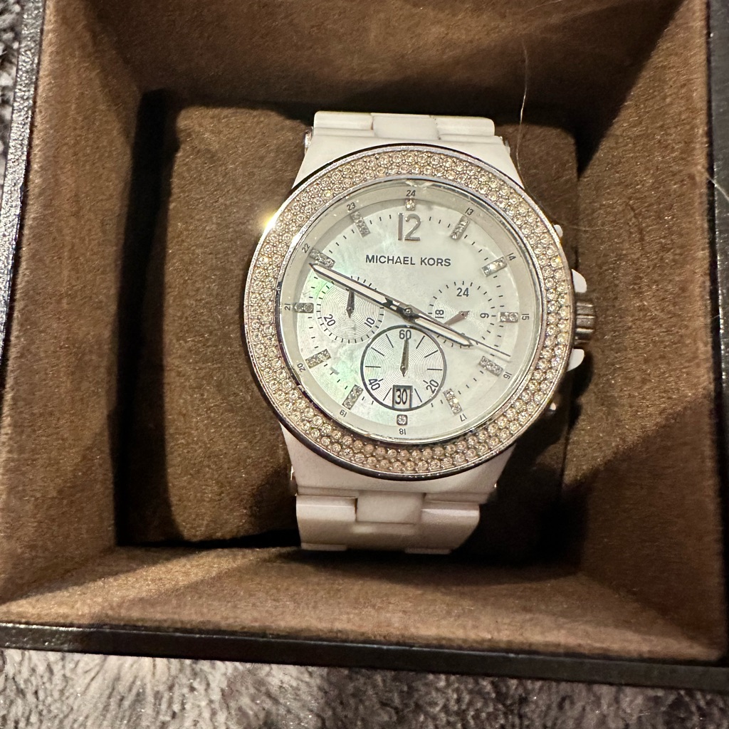 Michael Kors White Ceramic Mother Of Pearl Chronograph Watch